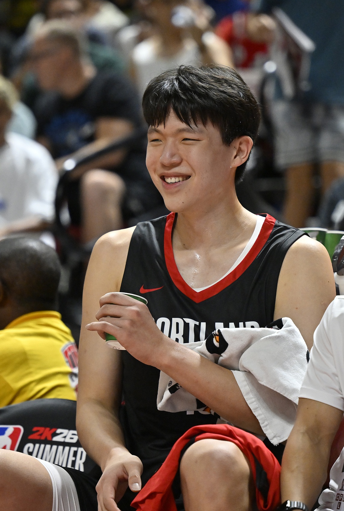 恩师点赞!刘维伟:就喜欢看杨瀚森呲着牙爱谁谁的样子 继续努力